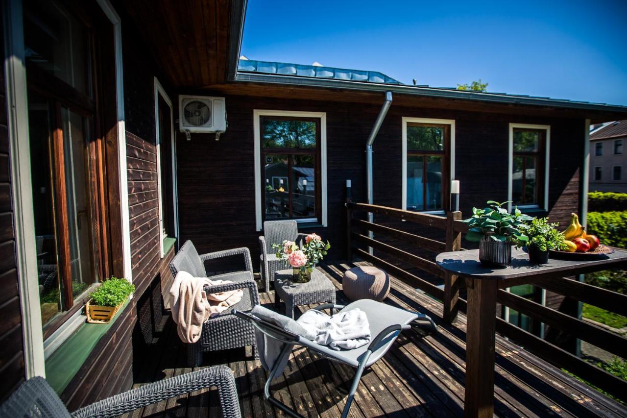 Wooden House Near City Center Riga Exterior foto